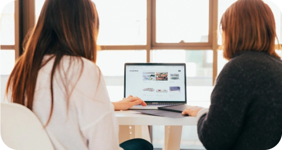 image showcasing collaboration in agencies